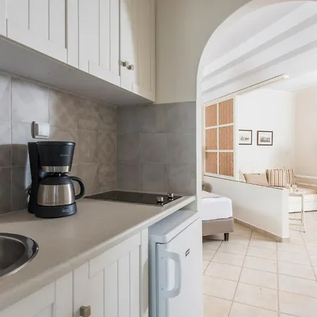 Naxia Apartment